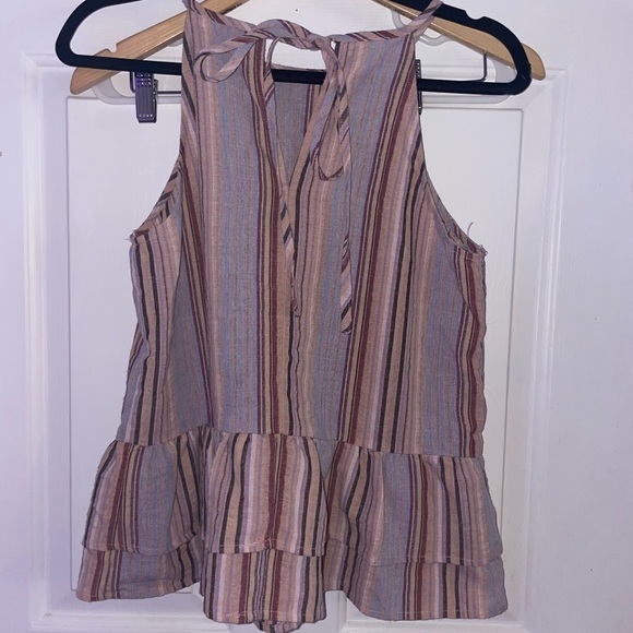 High Neck Top - Picture 3 of 4